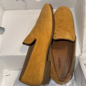 ALDO Brown-Yellow Tanned Suede Men’s Dress Shoes. No lace, slip on Dress Shoes.